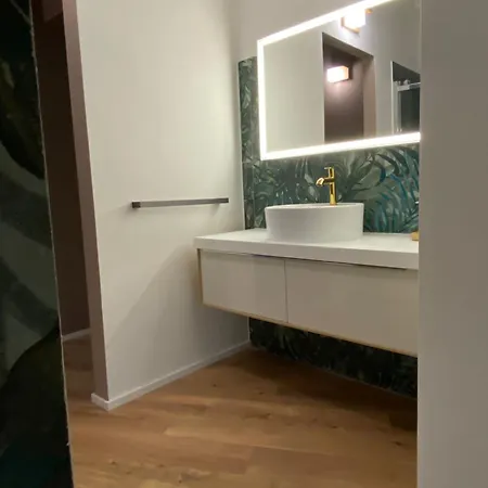 Apartament Cls 6 *